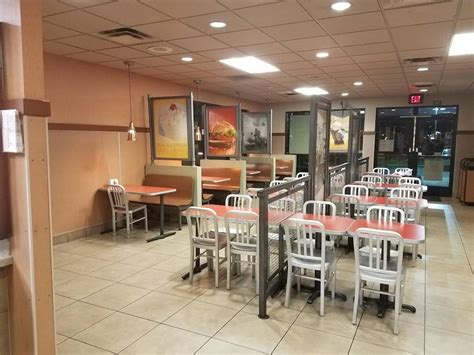 Jack in the Box, 5990 Orangethorpe Ave, Buena Park, CA 90620, 